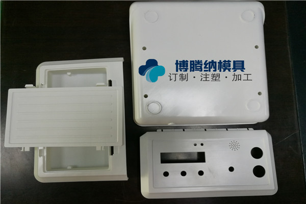 找模具加工廠，博騰納快速反應(yīng)為您解決問題