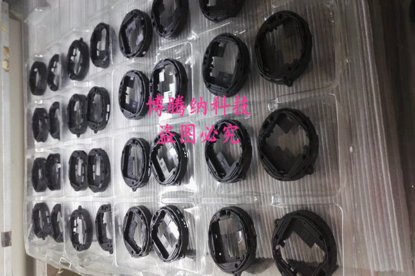 博騰納出品藍牙耳機塑膠模具：有分模線，但你看不見